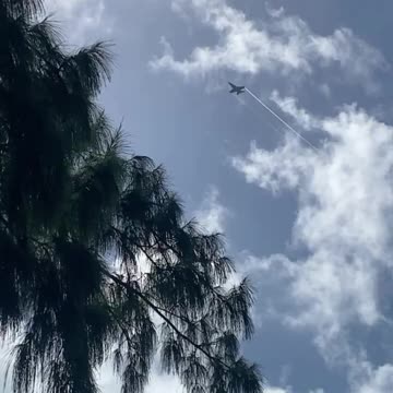 DO YOU KNOW WHAT JET THIS IS?