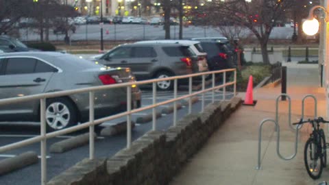 1669HQOB01SouthwestWalkway_2021-01-05_16h40min02s380ms.mp4