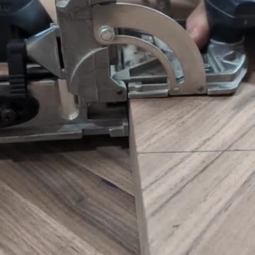 Domino's To Help Align The corner Joint