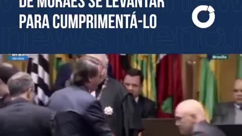 BOLSONARO Manda Alexandre de Moraes se Levantar!