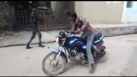 It is very nice to see a laughing video and the mind also becomes very happy happy happy