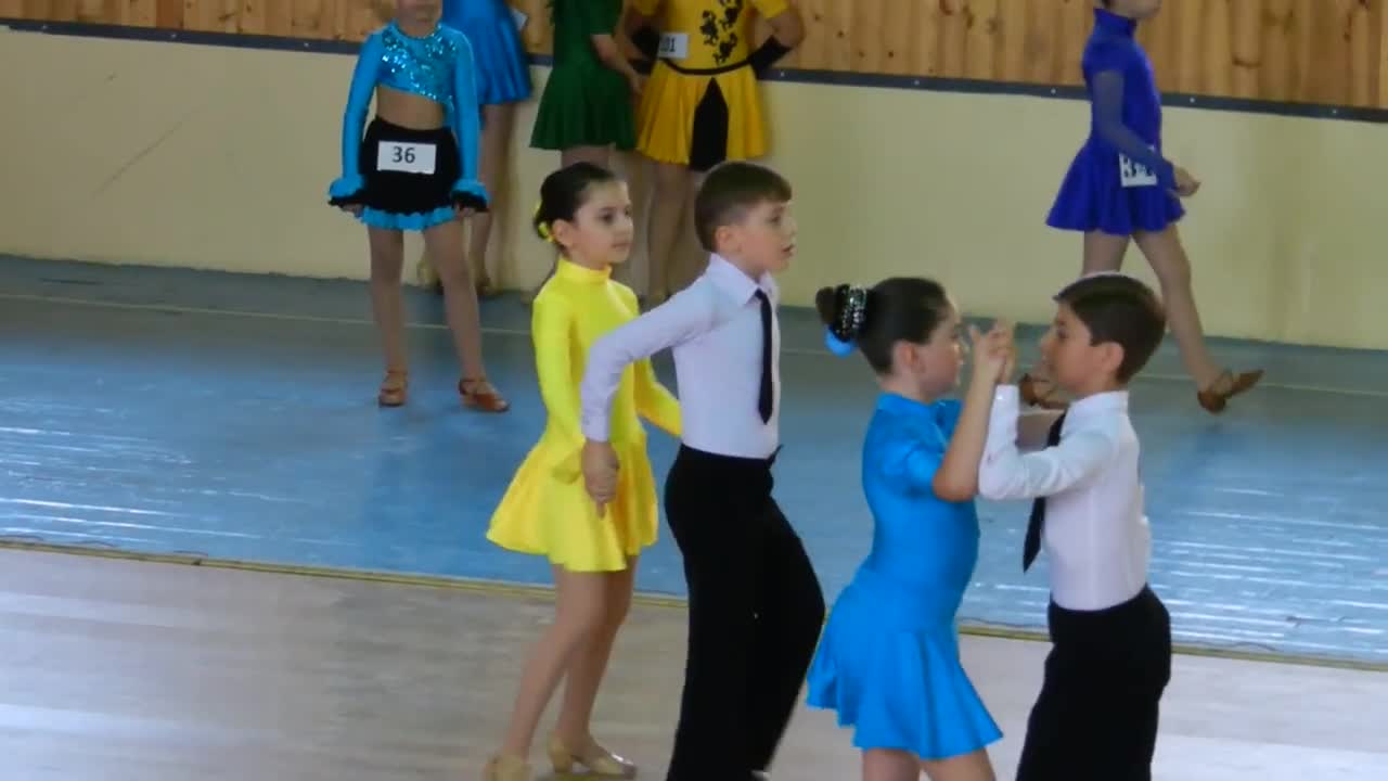 Cha cha cha. Kids Latin American dances