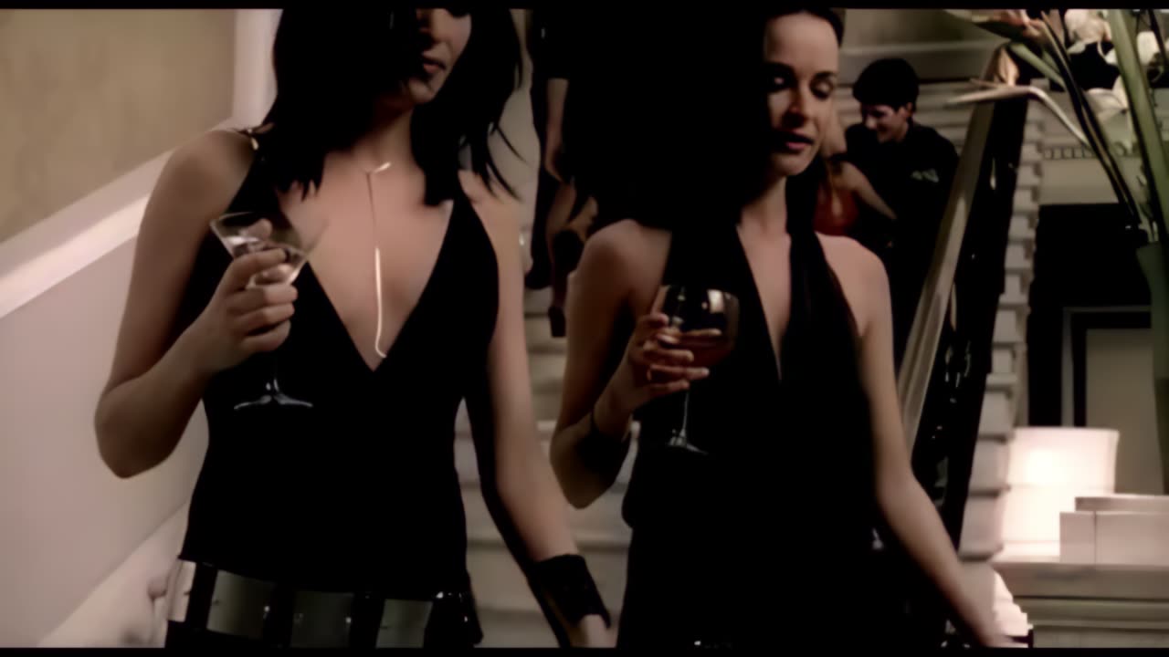 Alejandro Sanz FT The Corrs - Una Noche (Official Video Remastered)