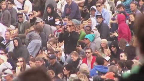 Sally Fitzgibbons takes tour stop win - Rip Curl Pro 2011 Bells Beach