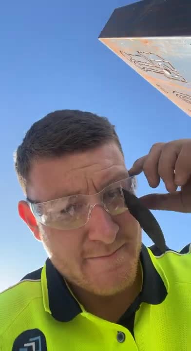 Always Wear Your Safety Glasses || Viralvideo