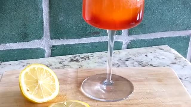 cocktails#cocktailhour#happyhour#cocktailrecipes