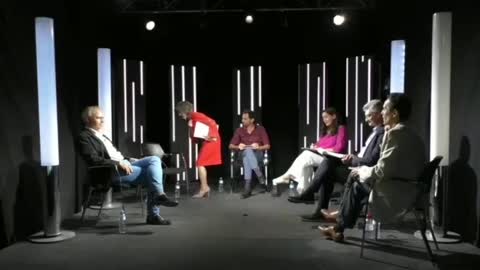 Debate entre médicos científicos (Natalia Prego)