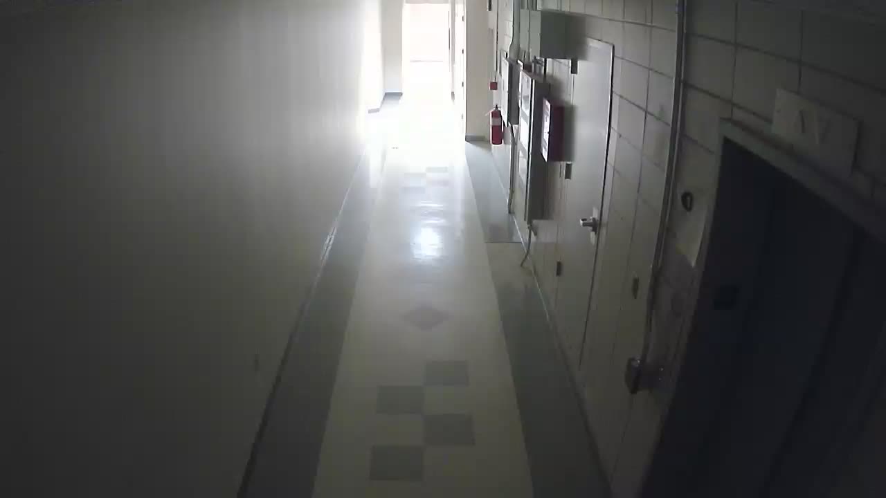 8801VZN01Elevator_2021-01-06_01h40min00s103ms.mp4