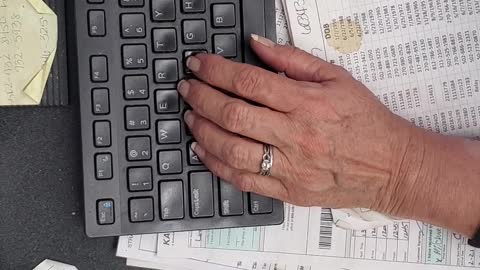 HANDS ✋️ OF DONNA