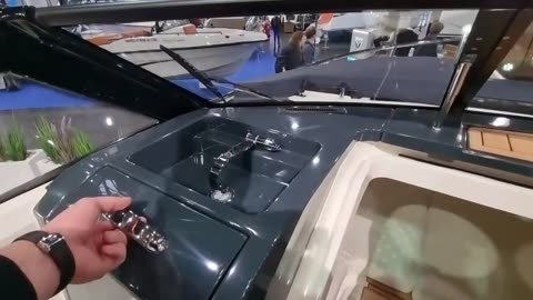 Barca Parker 720 Adventure Premiera 2023 Dusseldorf Boat Show