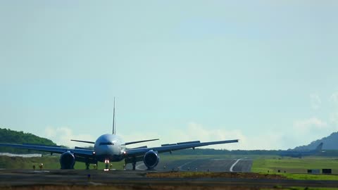 Airplane moving on a clear day