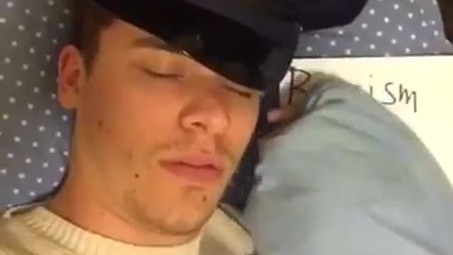 Are there good cops vine