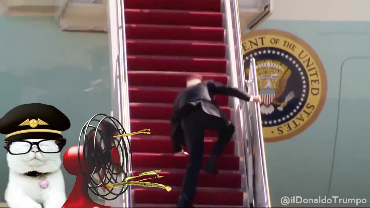 That little Pilot has many tricks up his sleeve...😂😂😂