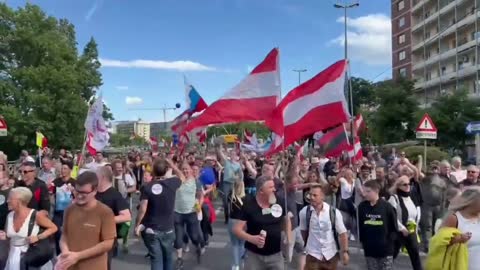 Vienna, Austria: Huge anti Agenda 2030 protests (Sept 10, 2022)