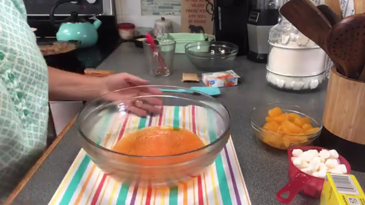 Orange Dreamsicle Salad-This Dessert is so good it is flat-out addicting!