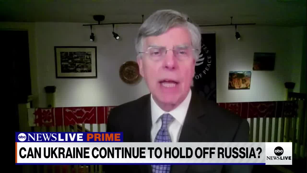 Humanitarian crisis in Ukraine; Pressure mounts on Putin; State