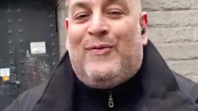 052921_4 LOU IG LIVE
