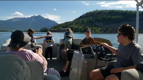 Family boat ride at Dillon Reservoir