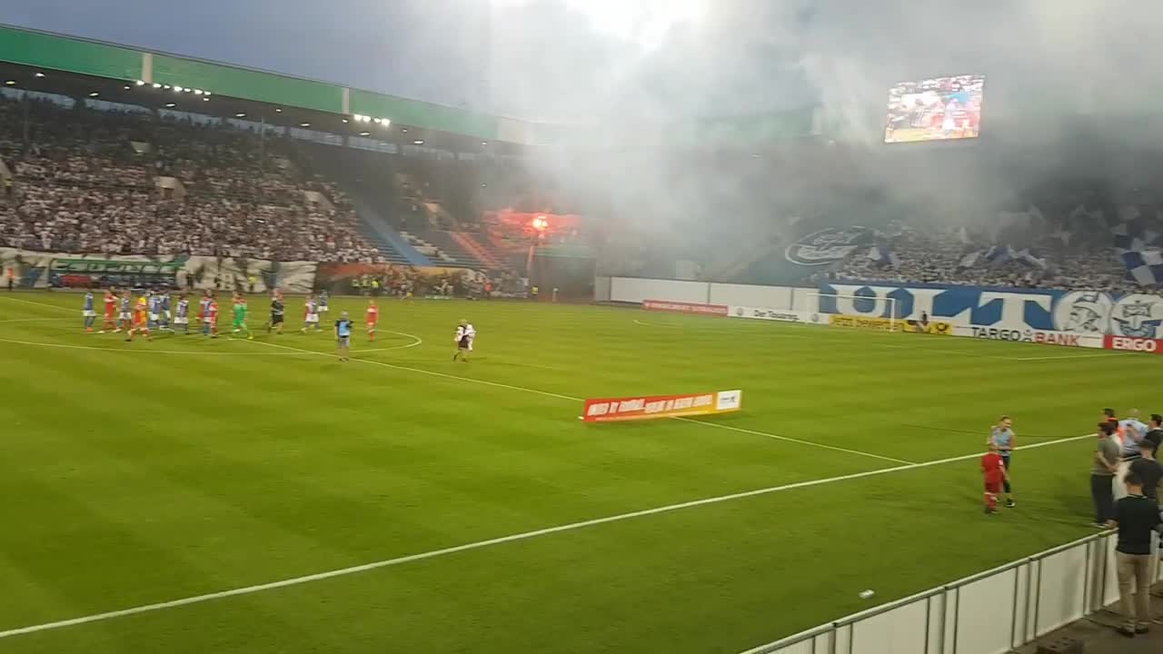 DFB Pokal Hansa vs.Stuttgart Pyromania