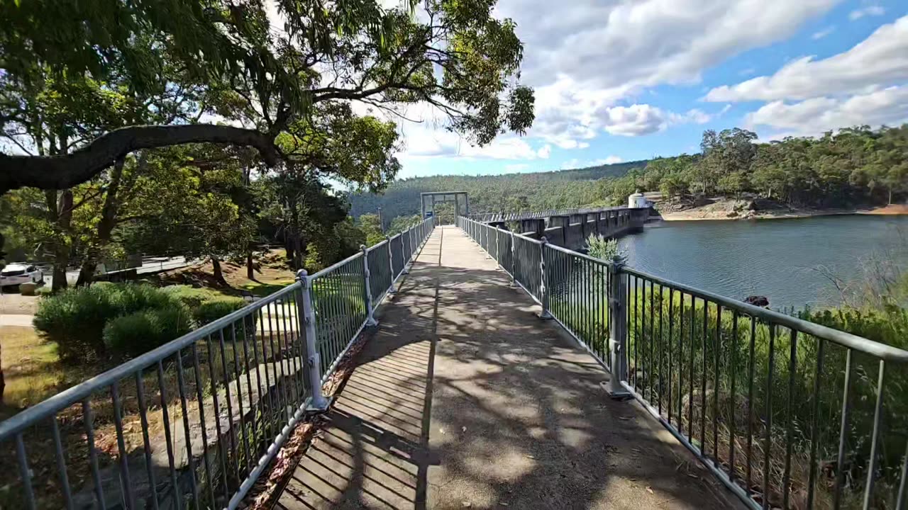 Mundaring Weir in Western Australia