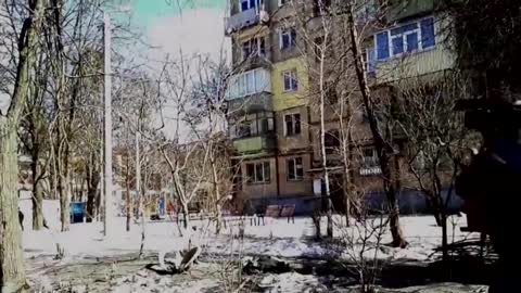 Video shows people running for cover in Kharkiv