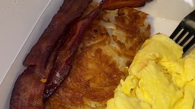 GuesshowmuchIpaidforthishotelbreakfast#HotelBreakfast#breakfast