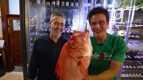 advise those who want to enjoy spaniard gastronomy to visit