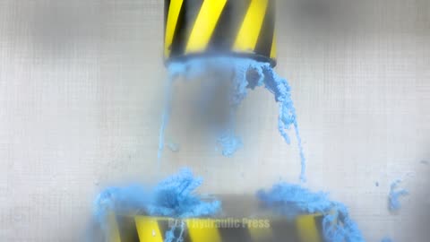 EXPERIMENT HYDRAULIC PRESS 100 TON vs Silly String