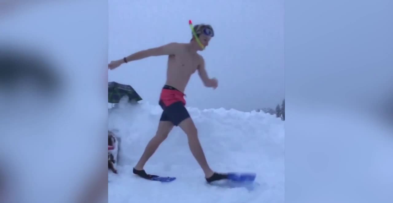 Bath in the snow. The skier showed off his sense of humor