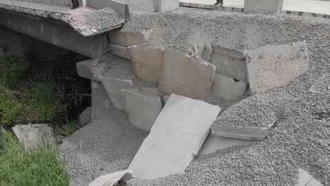 Ukraine War - The fighters of the group "Victory" restore traffic