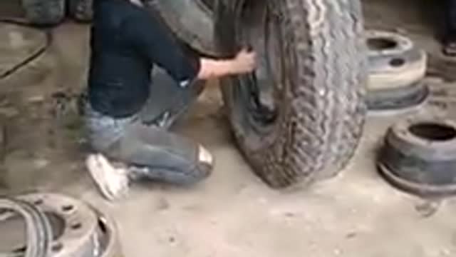 men's working women (khi phụ nữ làm việc của đàn ông)