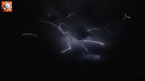 thunder lightning is like a root or branch of a tree