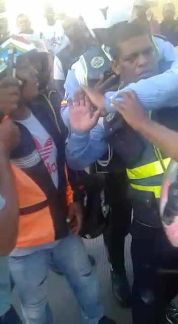 Agentes del Datt en estado de alicoramiento