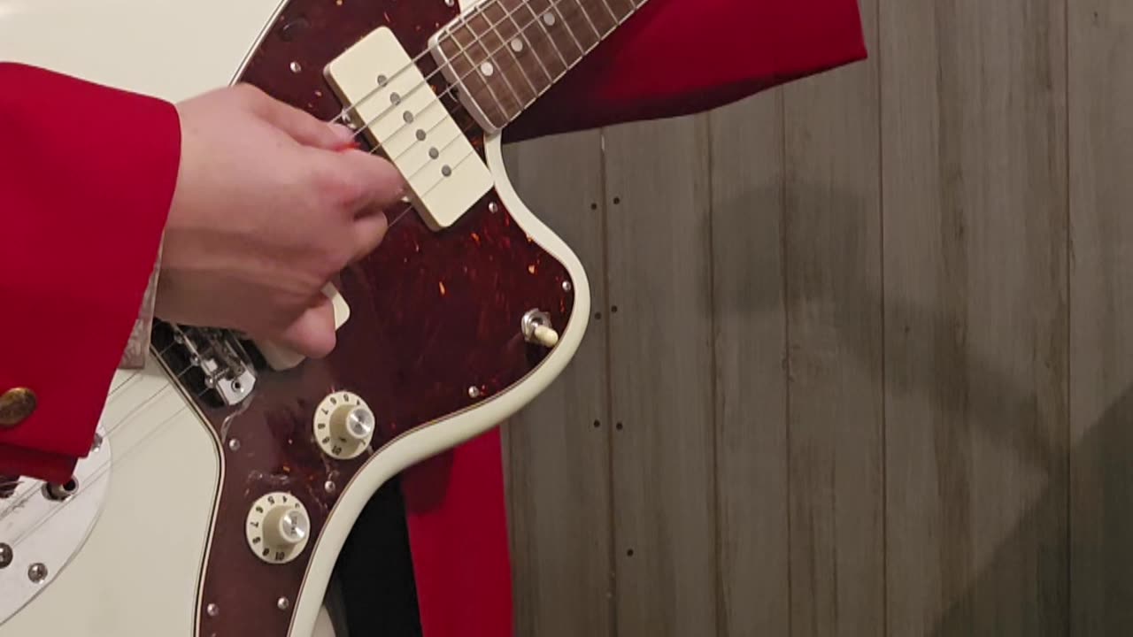 Trent Page plays garage rock.