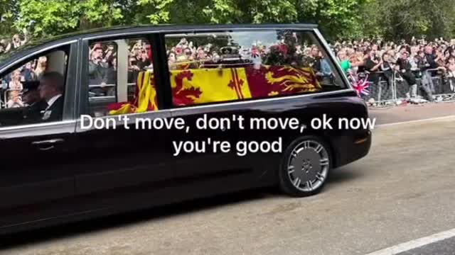 You accidentally take aBeReal of the Queen