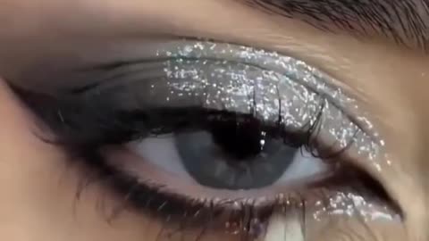 Most recommended eyes make-up
