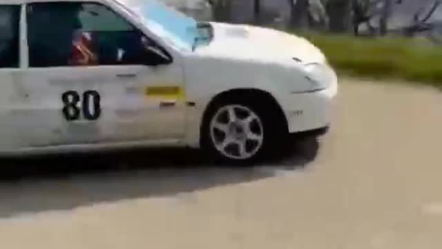 Car flips over and crashes in unbelievable footage!