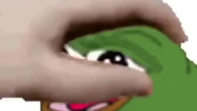 Pepe Gets the Rub of a Lifetime 1.8+😨 😨 😨 😨