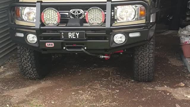 Landcruiser 76 farm truck