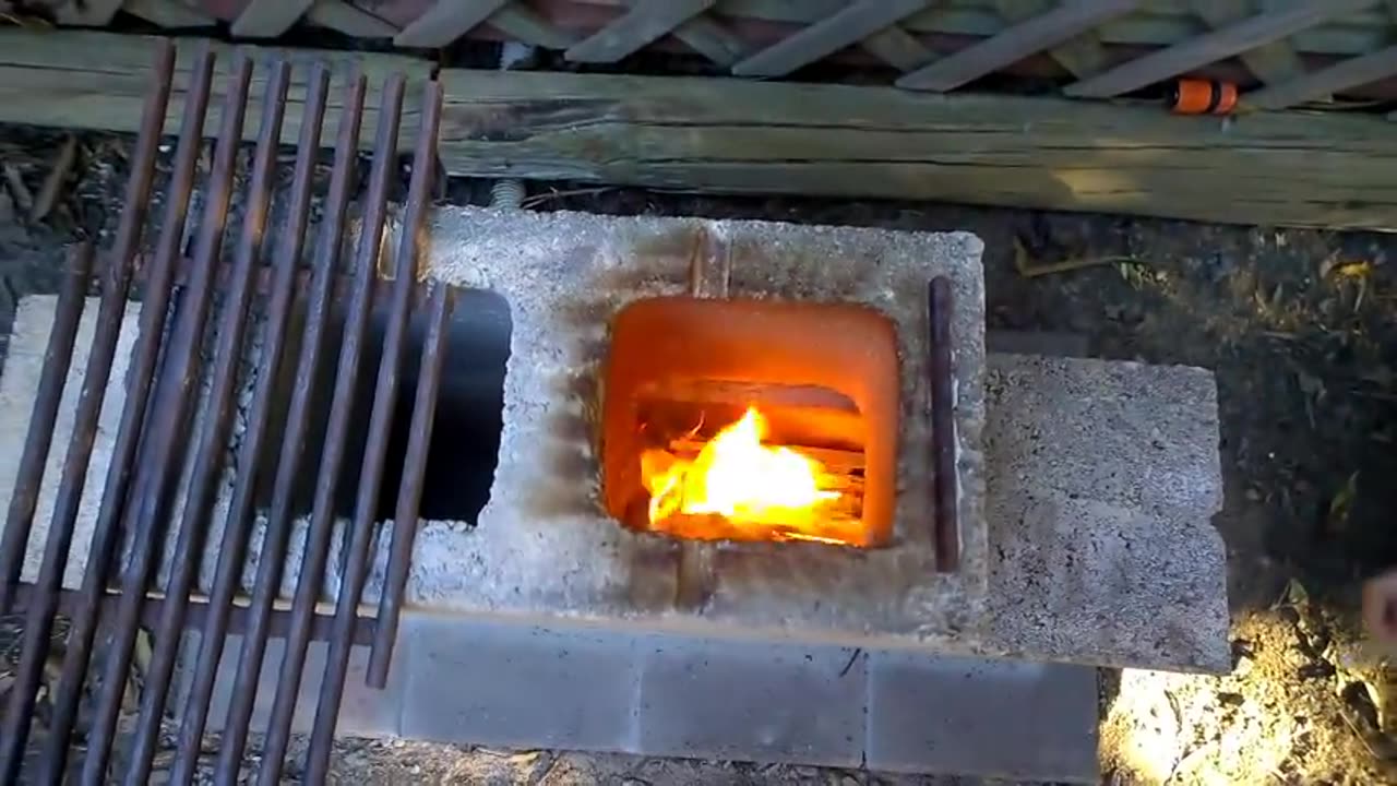 Super easy DIY rocket stove