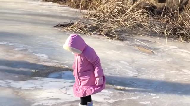 icy play