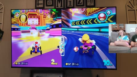 Mario Kart 8 - Toad vs. Wario