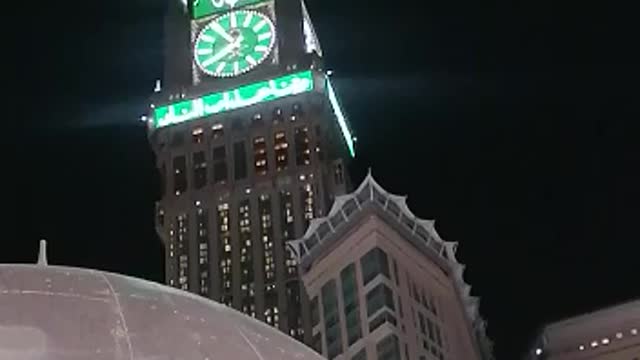 The call to prayer from the roof of the Grand Mosque in Mecca الأذان من سطح الحرم المكي