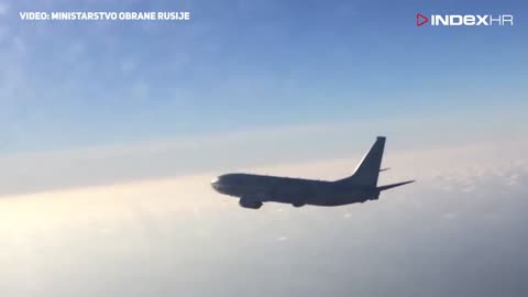 Presretanje američkog izviđačkog ratnog aviona od strane ruskog Su-27