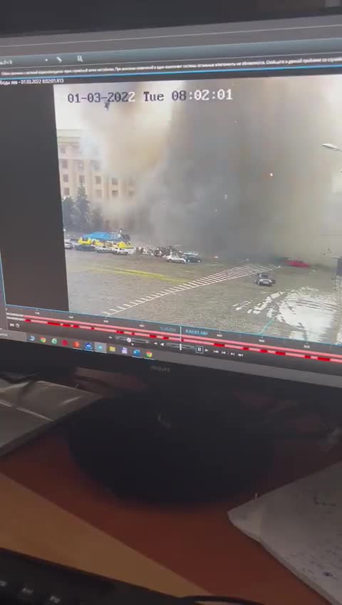 Missile strike at the historic seat of government in #Kharkiv, bordering Freedom Square