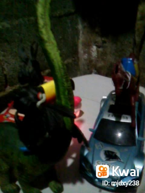 a corrida do dragao e os carrinhos