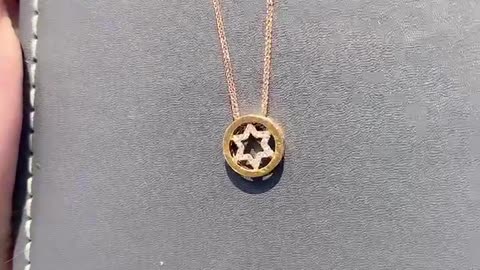 Flower gold necklace