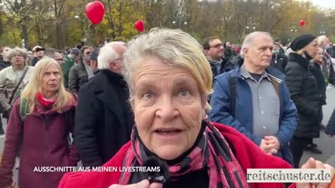 Demokratie – weggespült? Wie ein Ex-SED-Mann Demonstranten "beregnete"