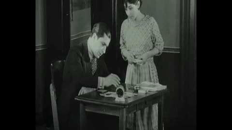 Carlos Gardel "Viejo Smoking" (English Subtitles) - From "Así Cantaba Carlos Gardel" (E.Morera)