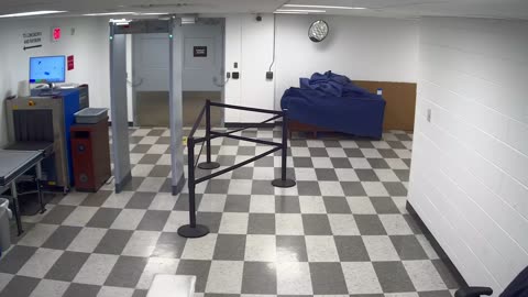 6134RHOBG3G308CLobby8Entrance_2021-01-06_10h40min01s157ms.mp4